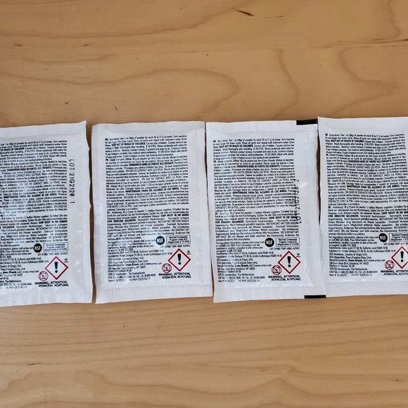 Descaler by Urnex Dezcal Cleaning Powder For Coffee Machines Set of 4 Each 1 Oz - Picture 2 of 4